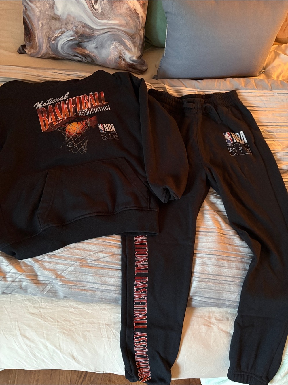 abercrombie kids Black & Red NBA Basketball Sweat Set